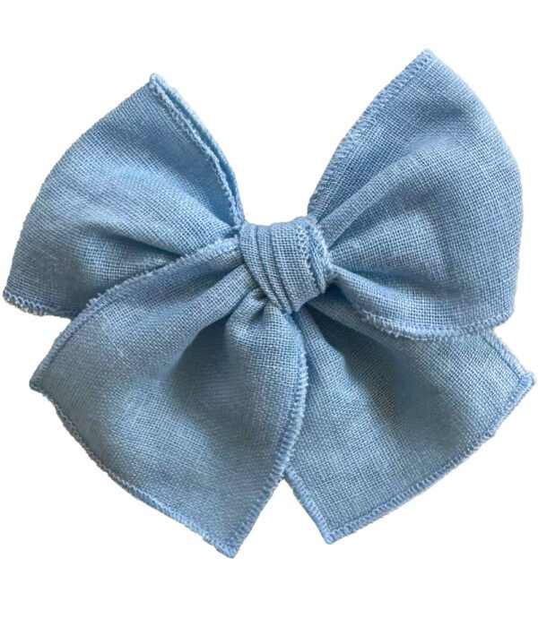 Sky Bow// Orilla Bordada